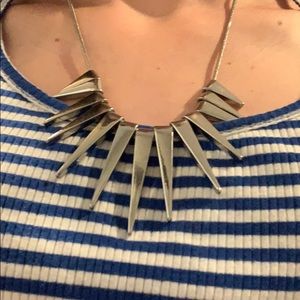 TRIANGLE STUD NECKLACE